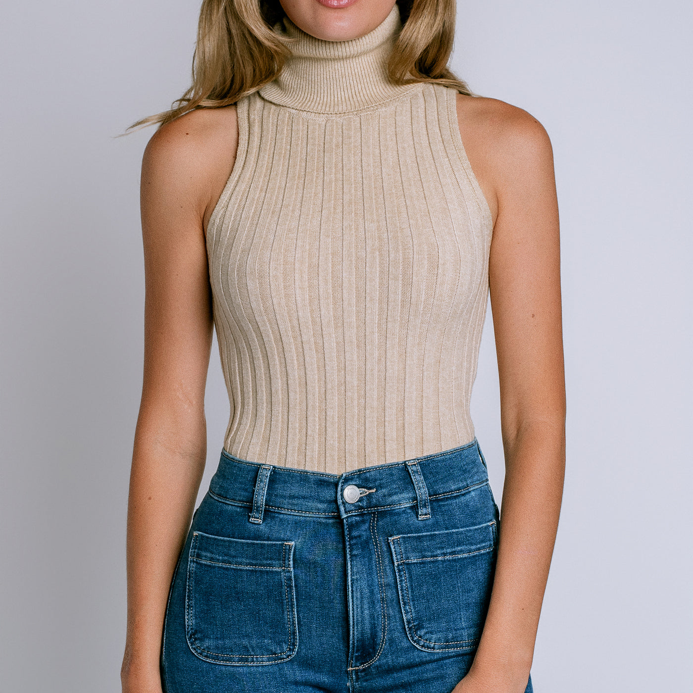 DÈLUC Ben Turtleneck Top