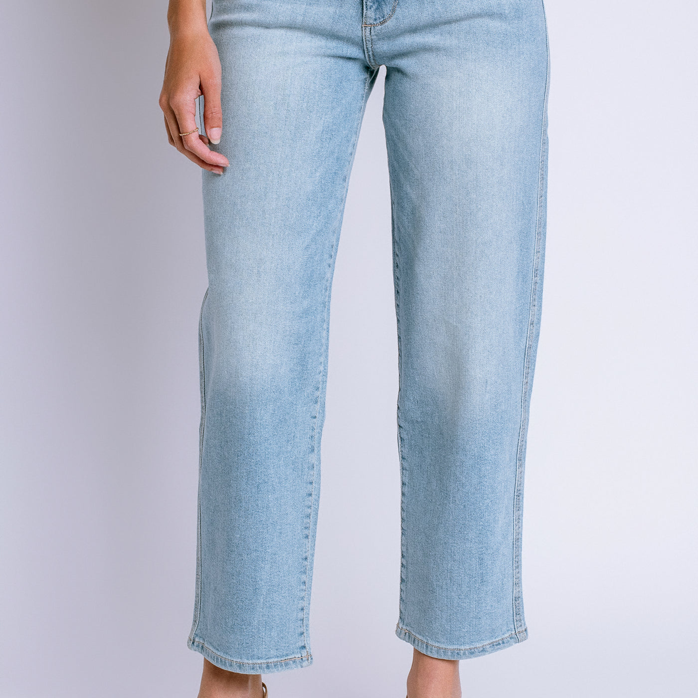 DL1961 Thea Boyfriend Relaxed Tapered