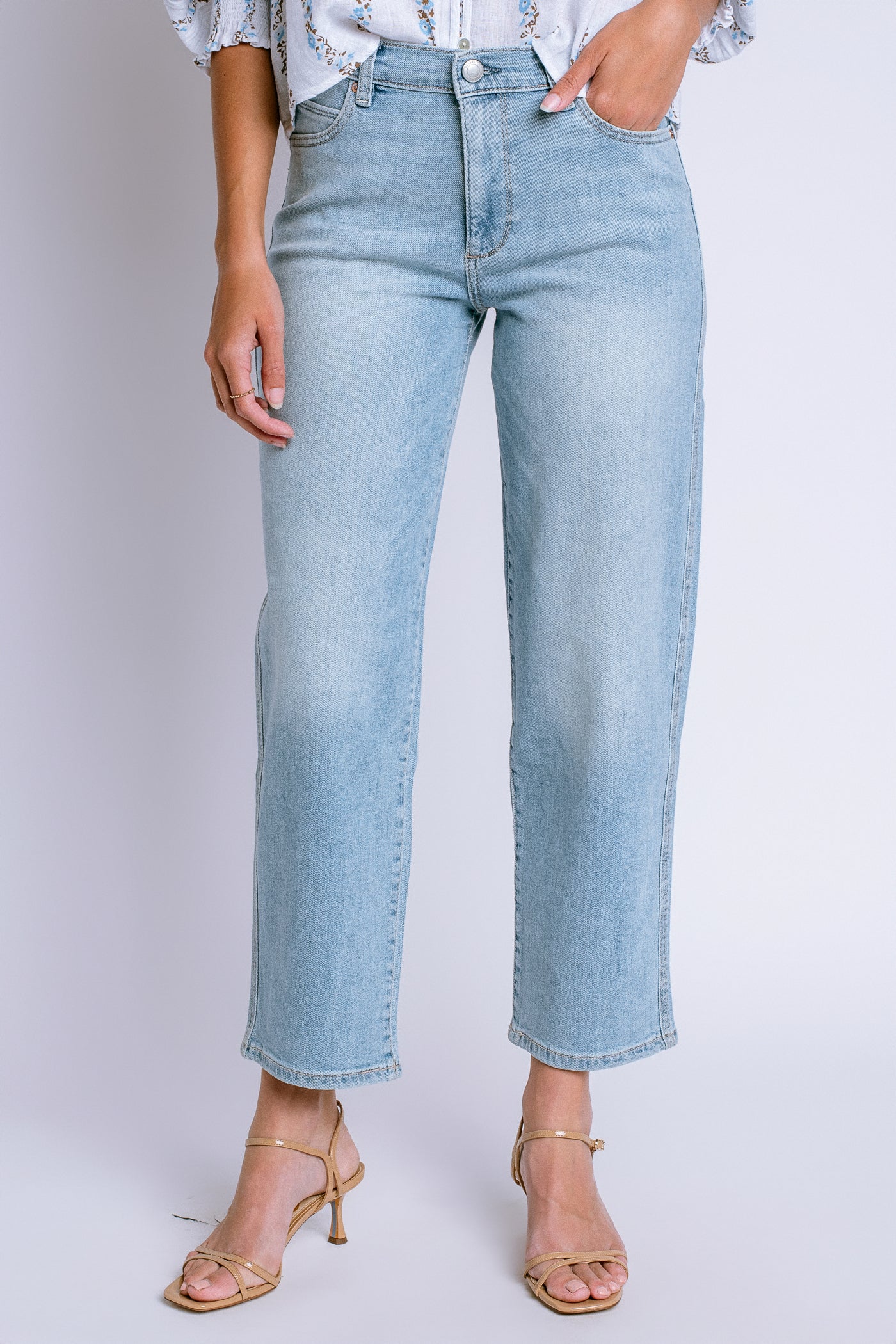 DL1961 Thea Boyfriend Relaxed Tapered