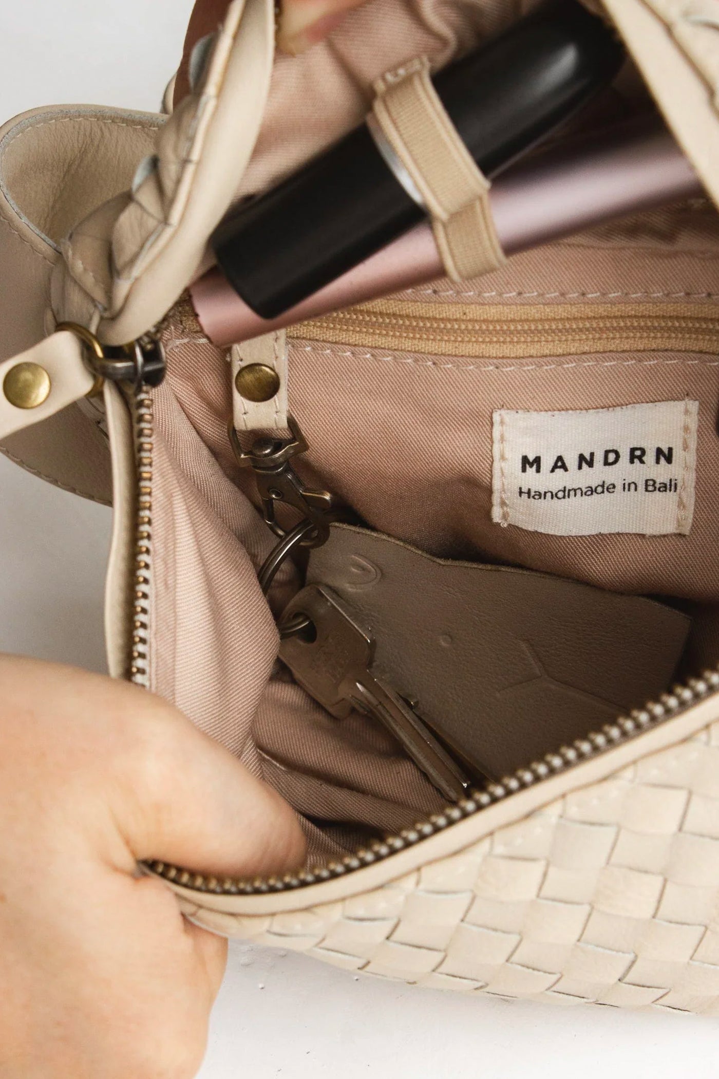 MANDRN Remy Woven Bag