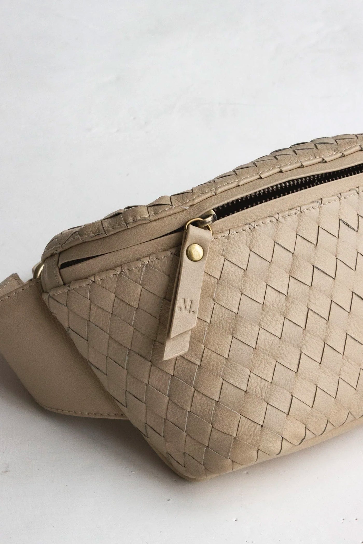 MANDRN Remy Woven Bag