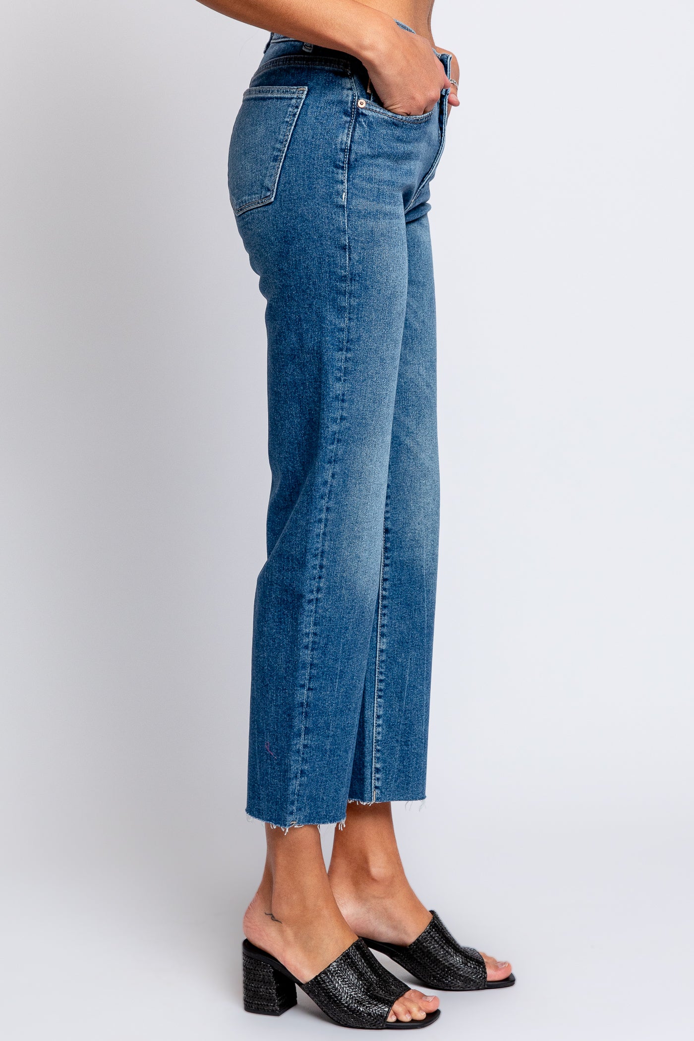 DL1961 Mara Straight Instasculpt Ankle