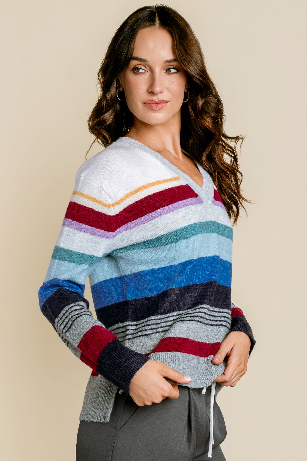 Jane Relaxed V-Neck Pullover