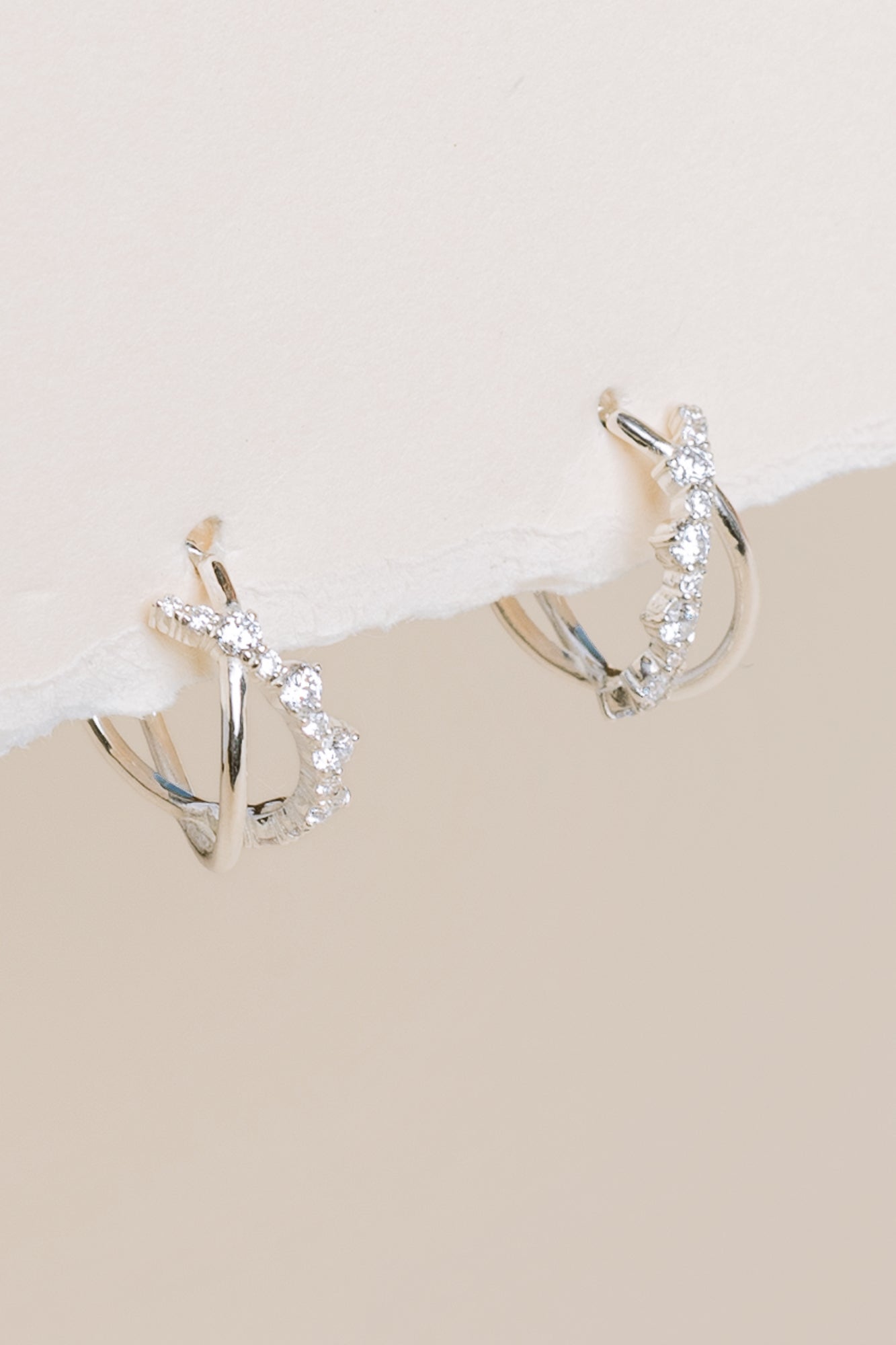 Clustered Wave Hoops