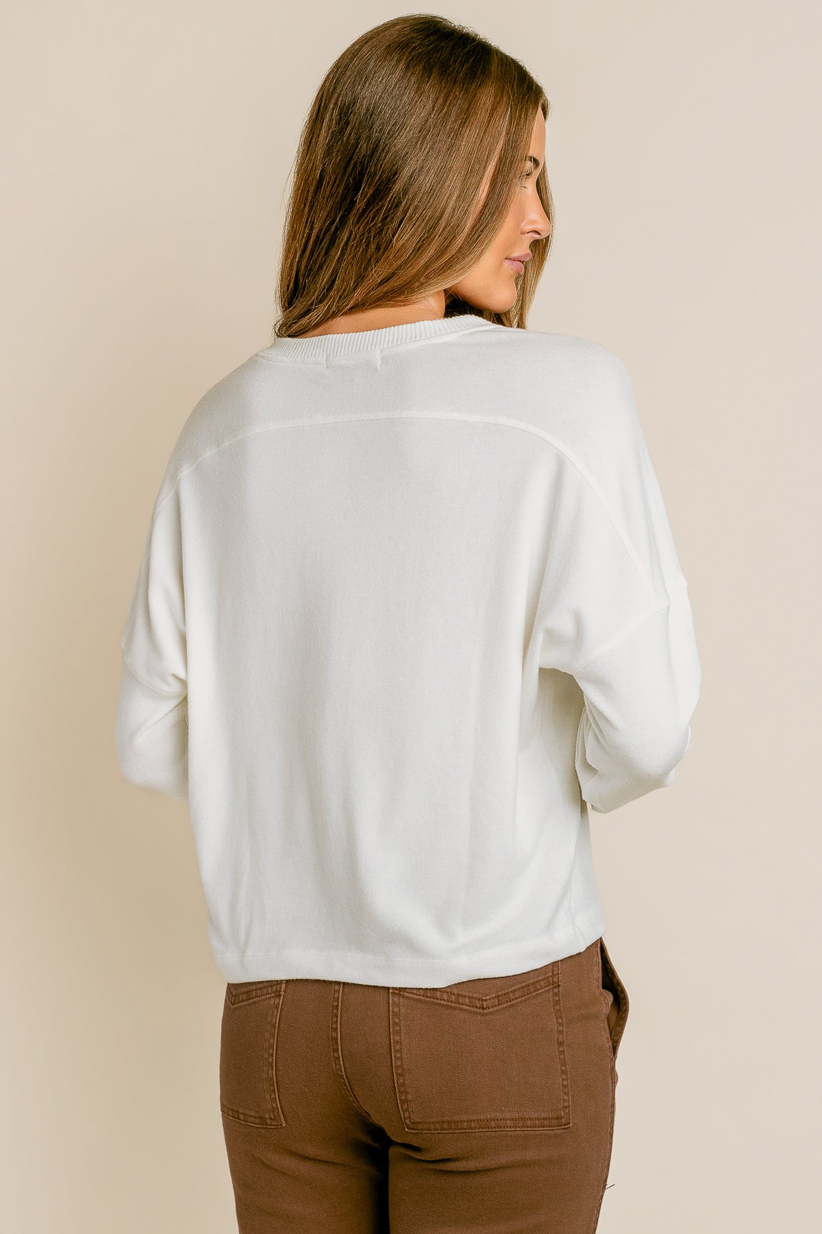 Vic Relaxed V-Neck Pullover