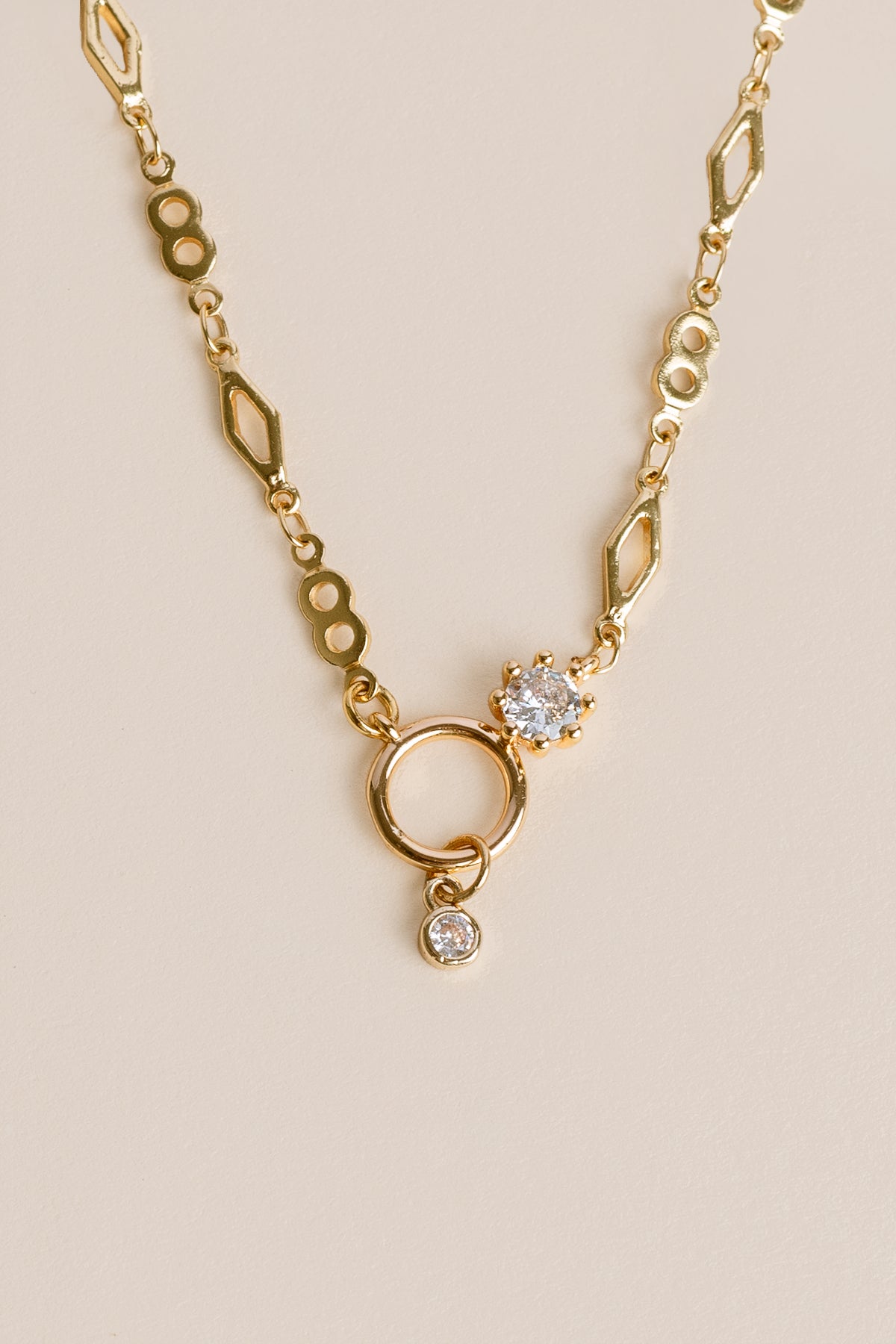 Dainty Circle Figure Eight Necklace
