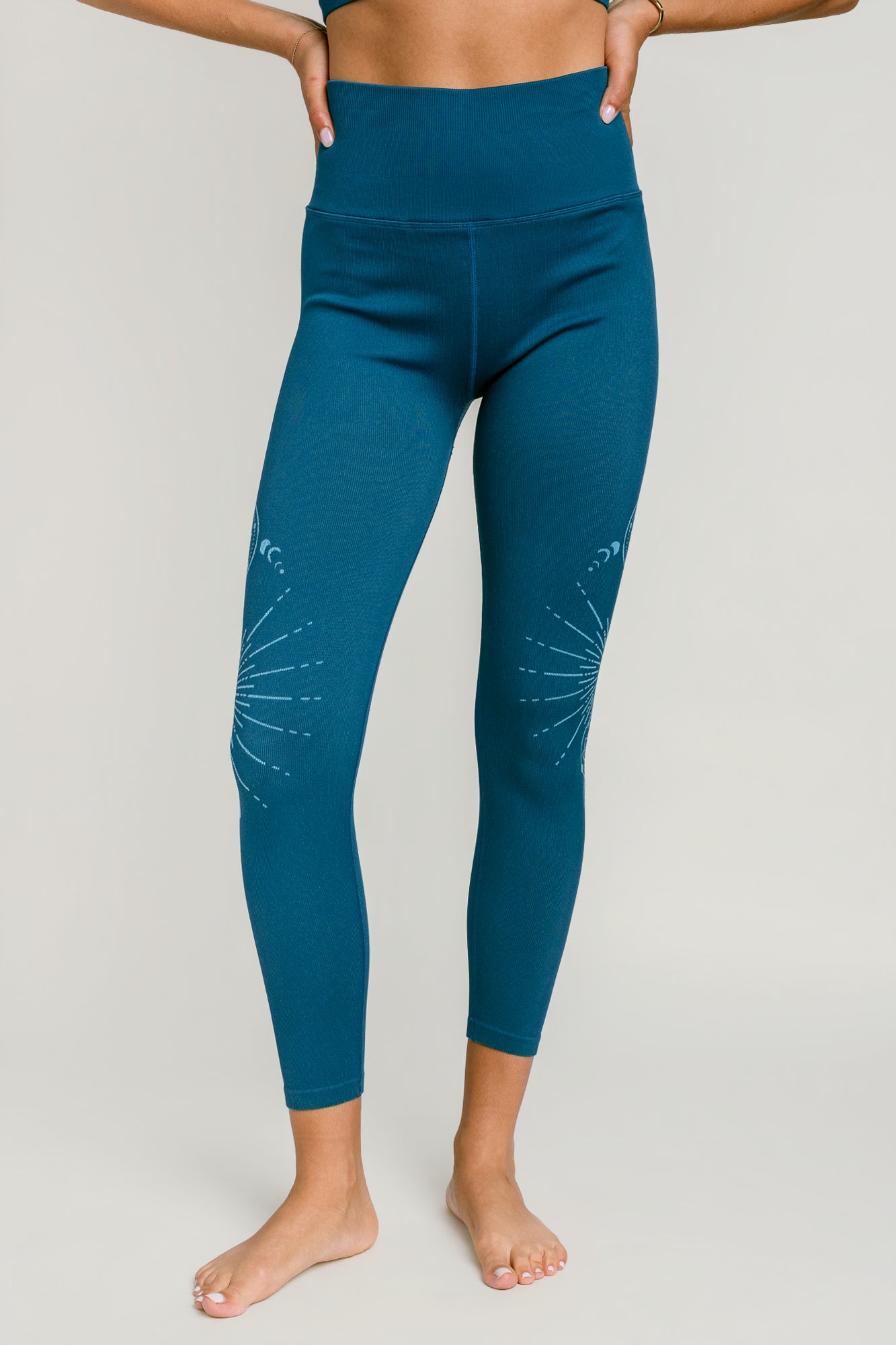 Spiritual Gangster Lunar Light Icon 7/8 Legging