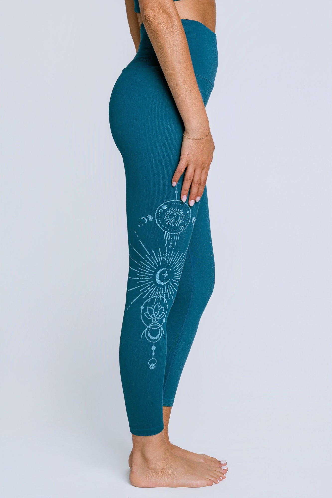 Spiritual Gangster Lunar Light Icon 7/8 Legging