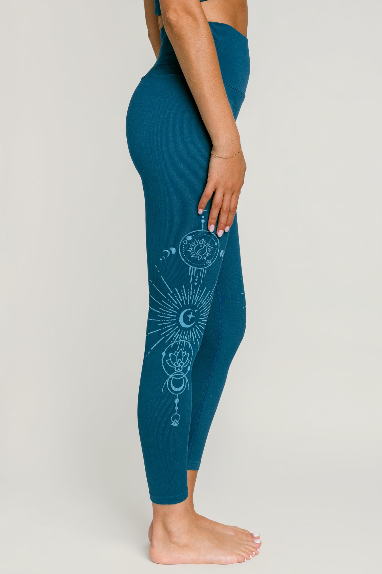 Spiritual Gangster Lunar Light Icon 7/8 Legging