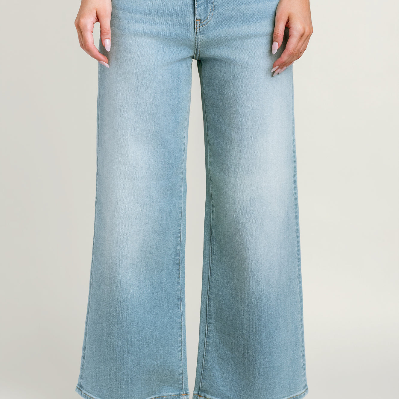 AG Jeans Saige Wide Leg Crop