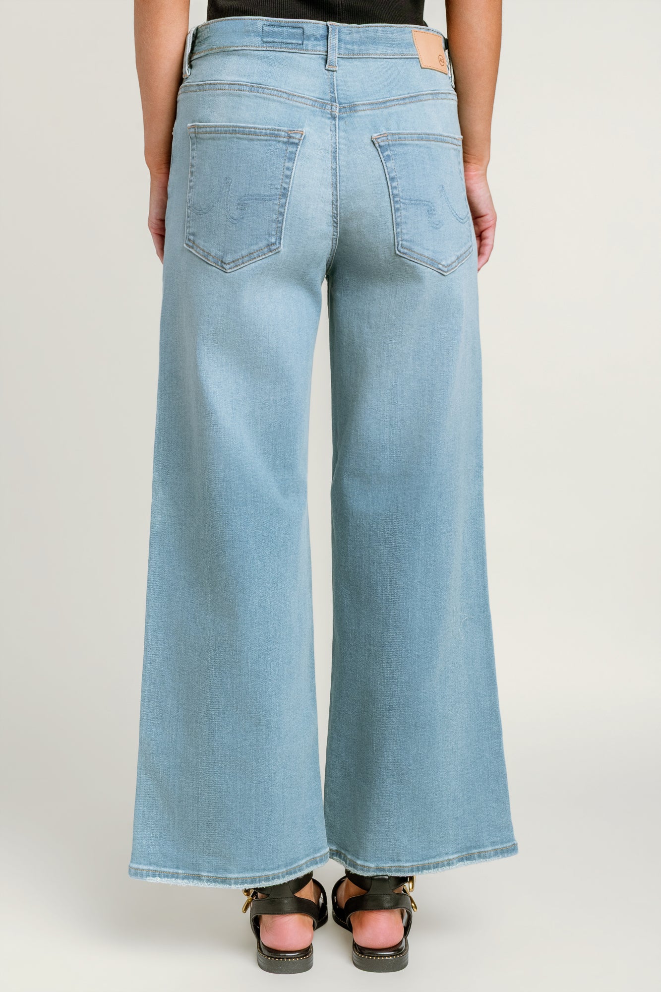 AG Jeans Saige Wide Leg Crop