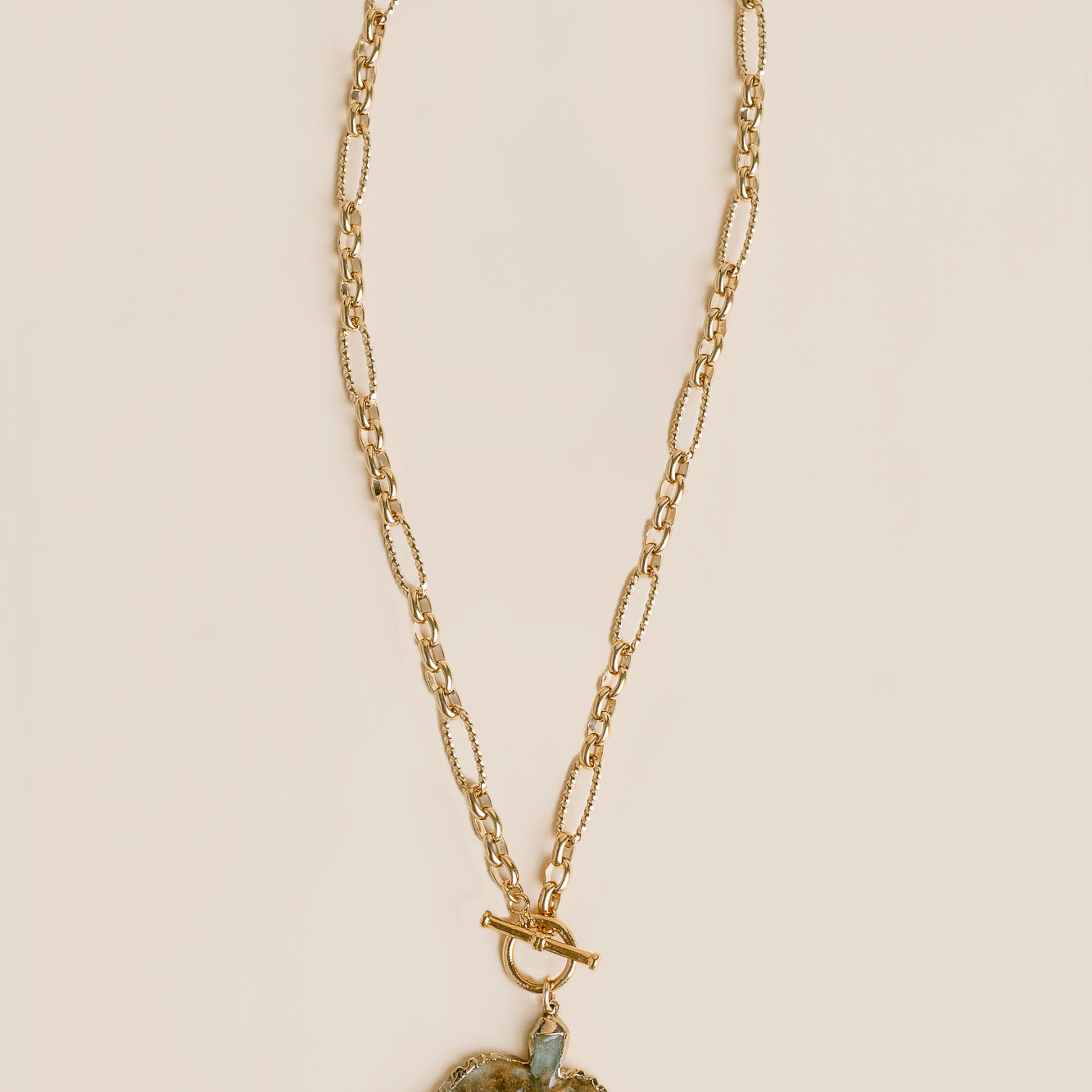 Agate Leaf Short Necklace