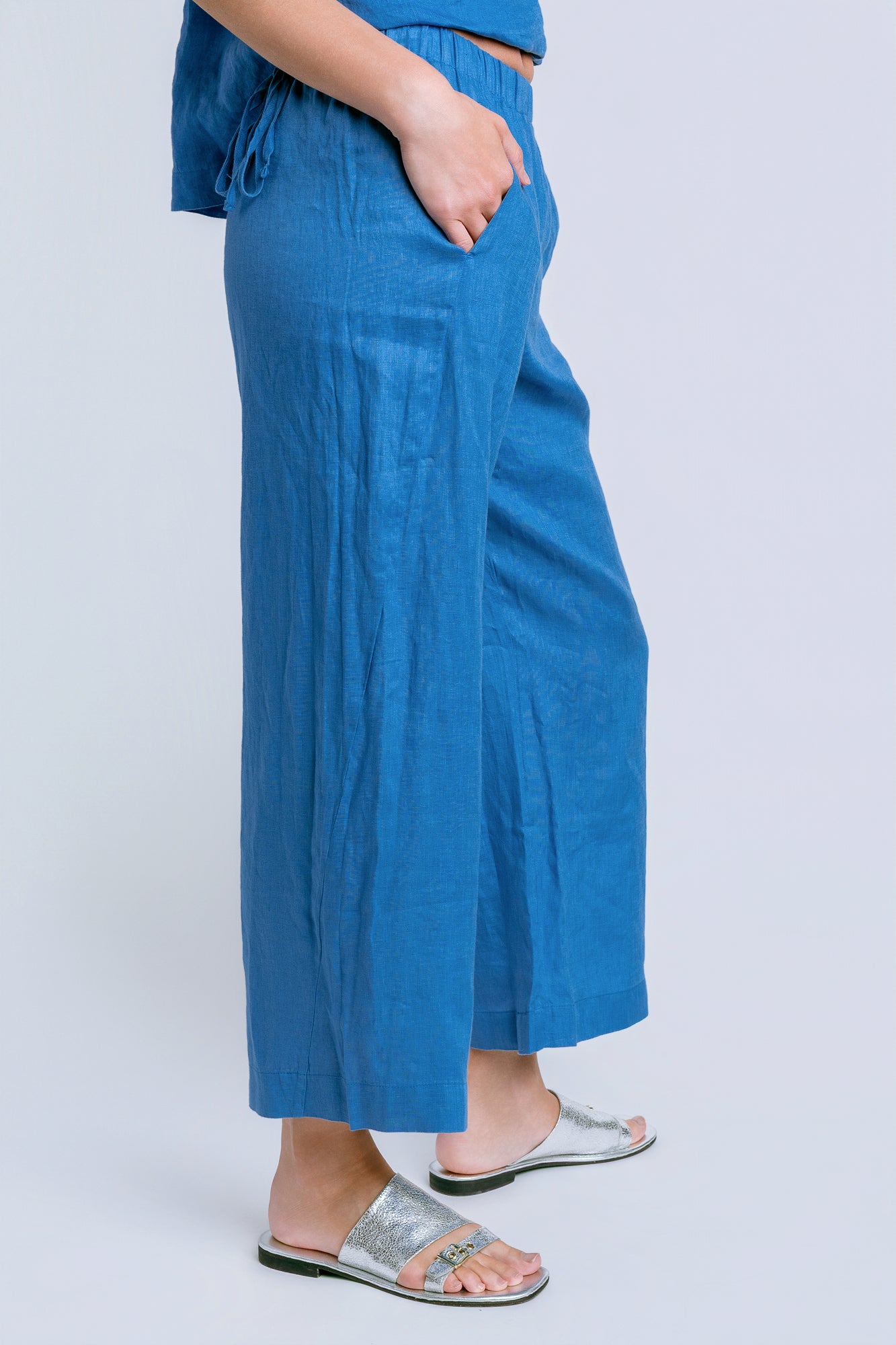 Velvet Lola Linen Straight Pant