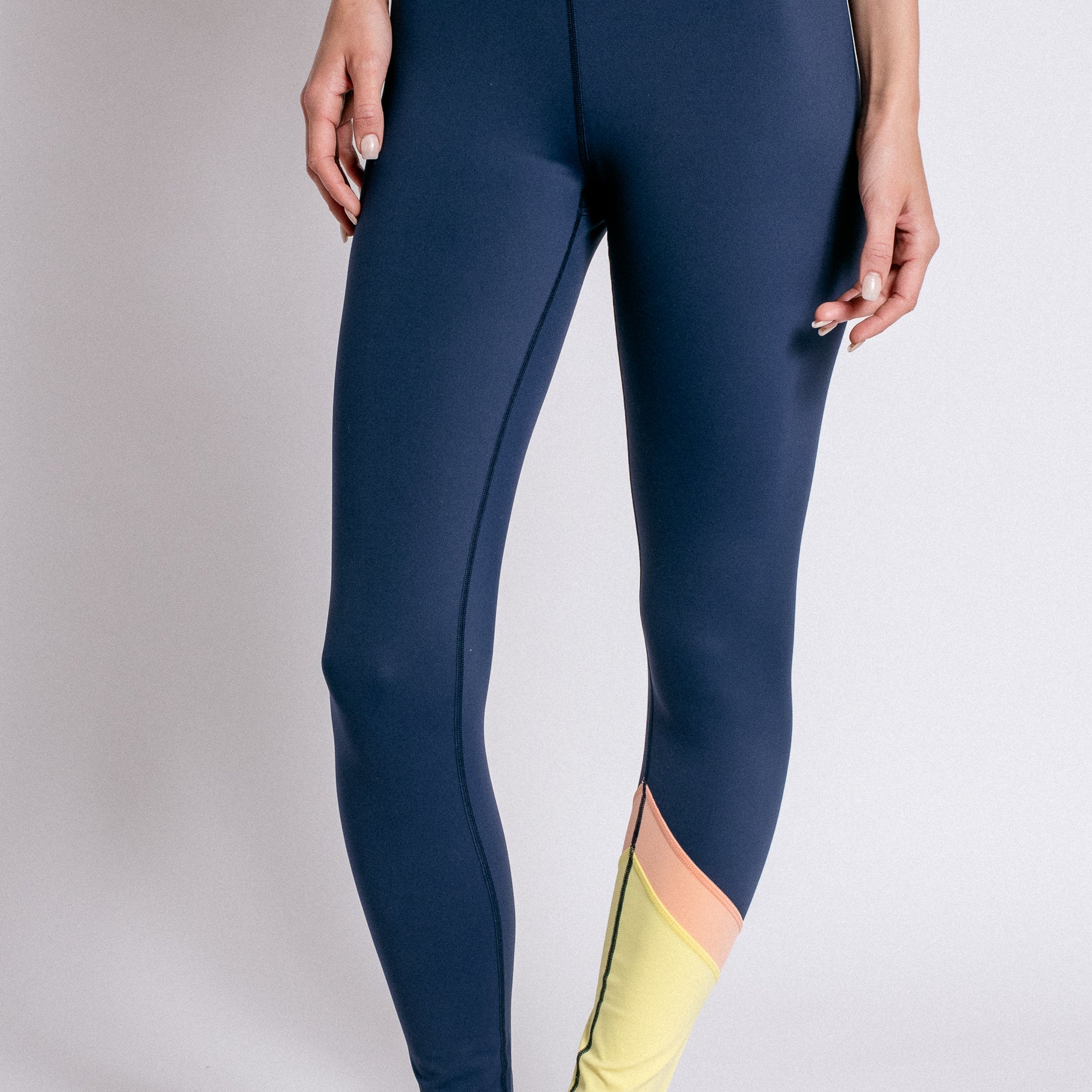 Spiritual Gangster NirvanaTech Baldwin 7/8 Legging