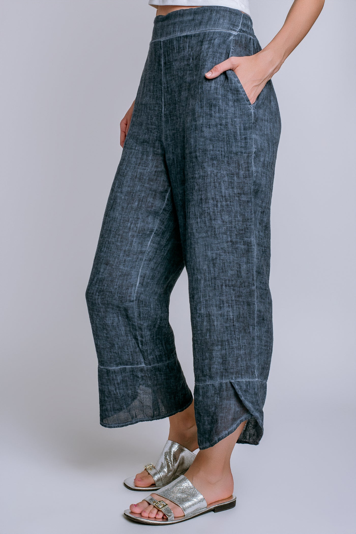 Inizio Solid Wrap Pant