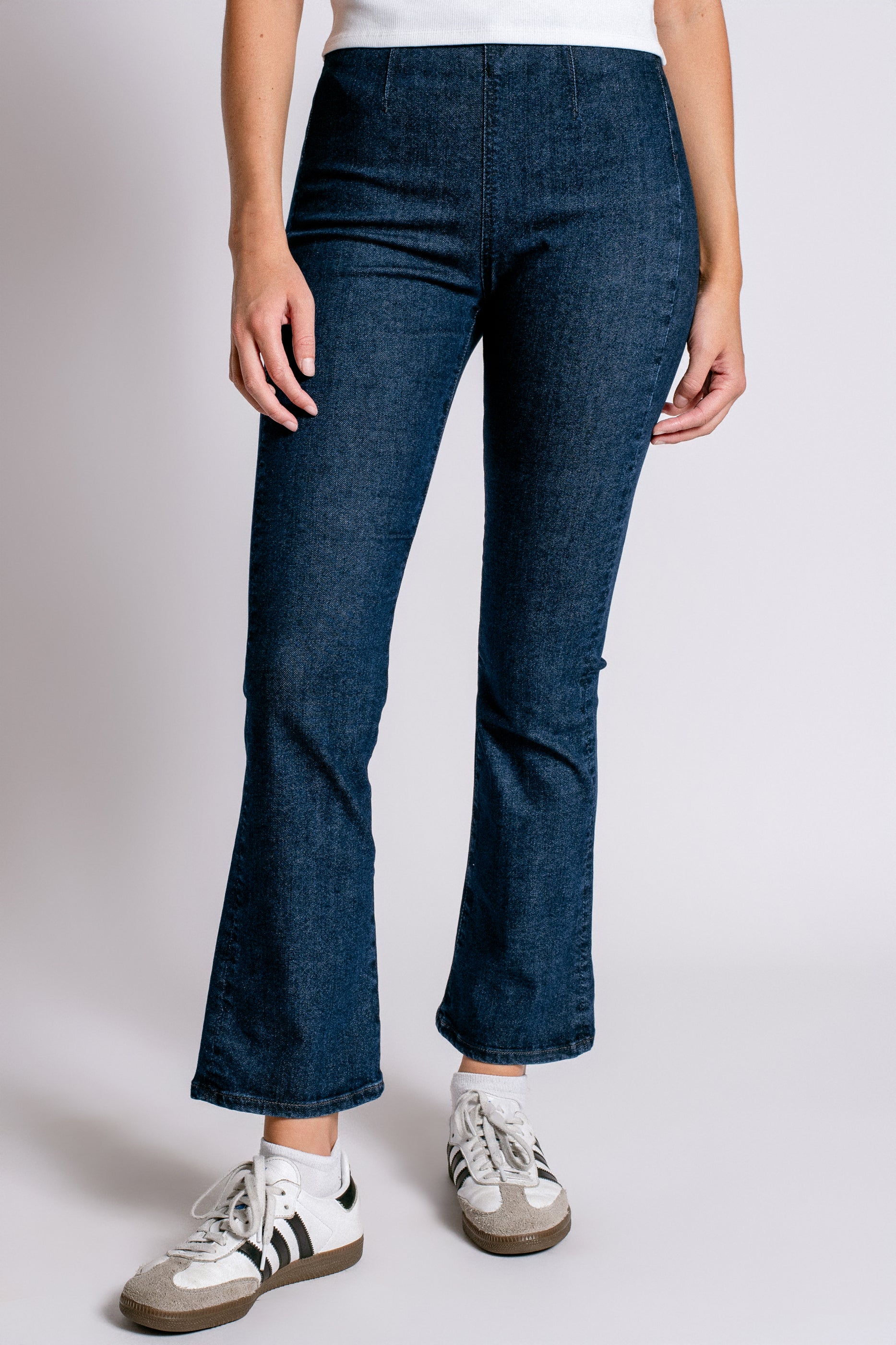 AG Jeans Farrah Boot Crop Pull-On