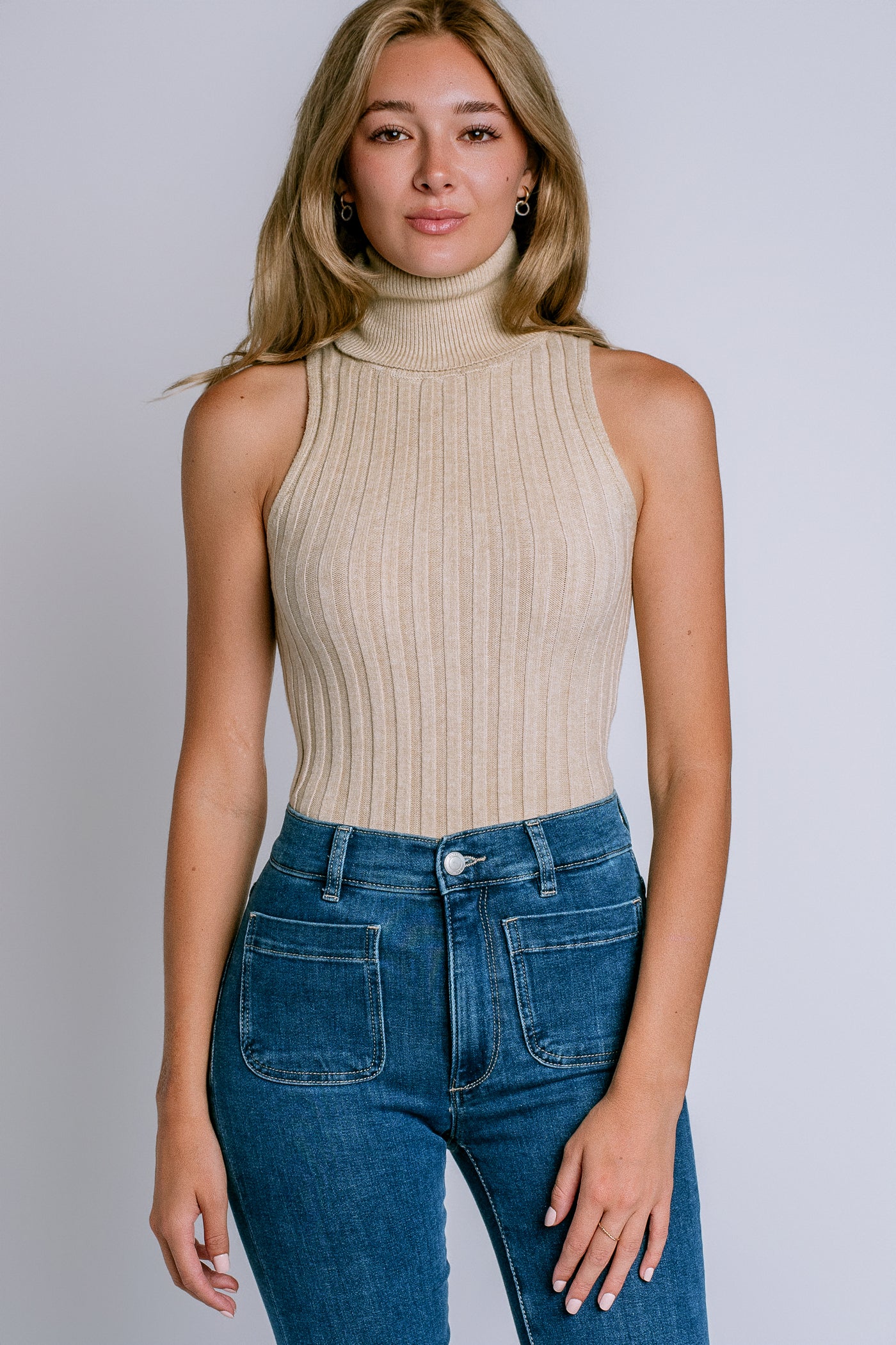 DÈLUC Ben Turtleneck Top