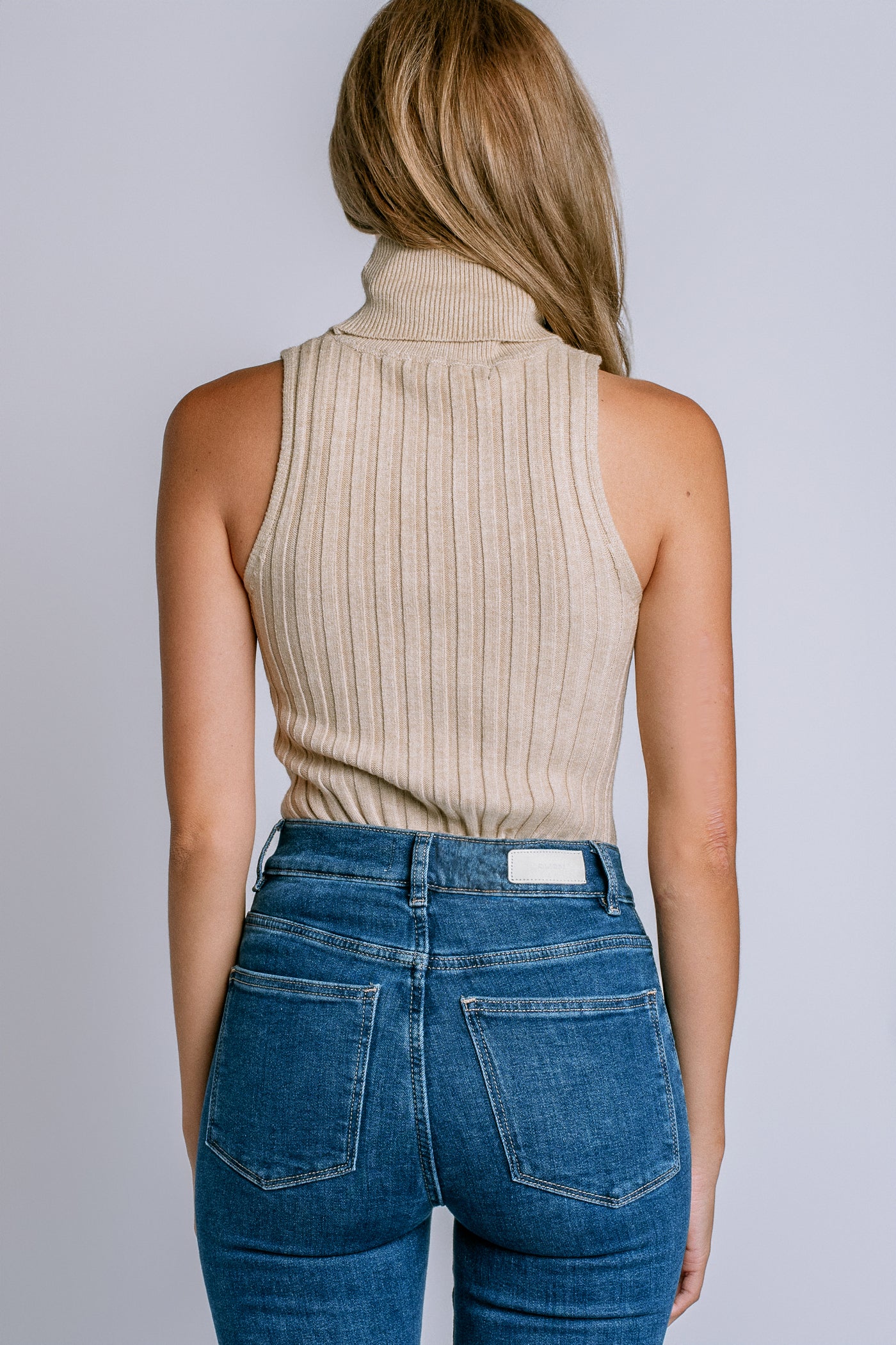 DÈLUC Ben Turtleneck Top