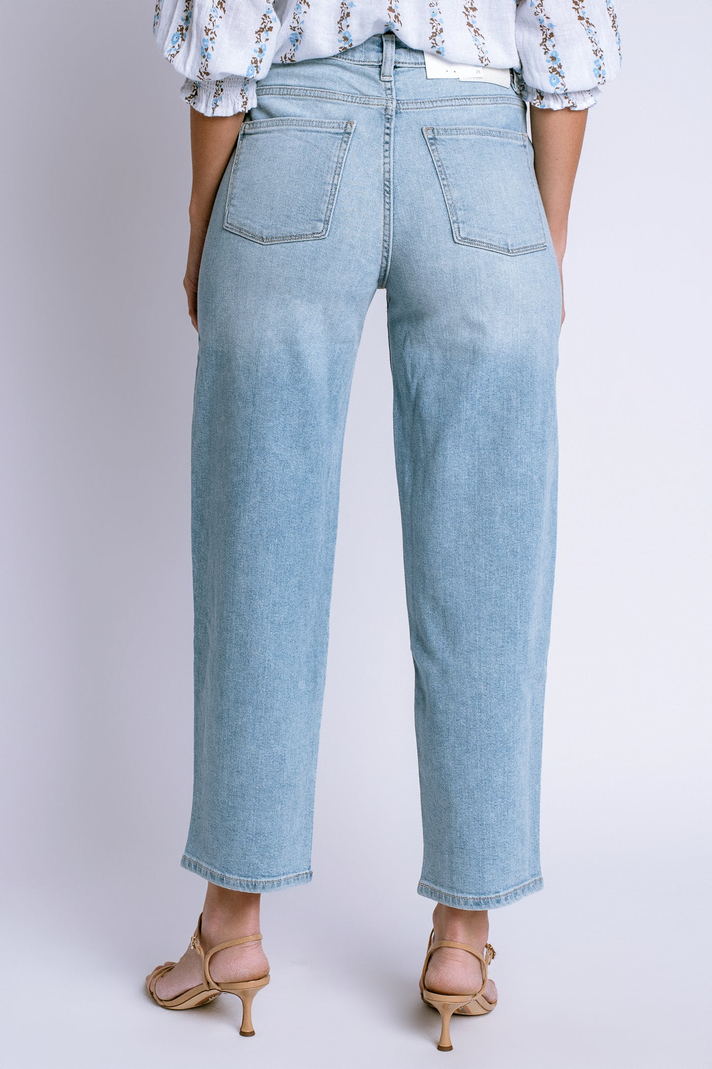 DL1961 Thea Boyfriend Relaxed Tapered