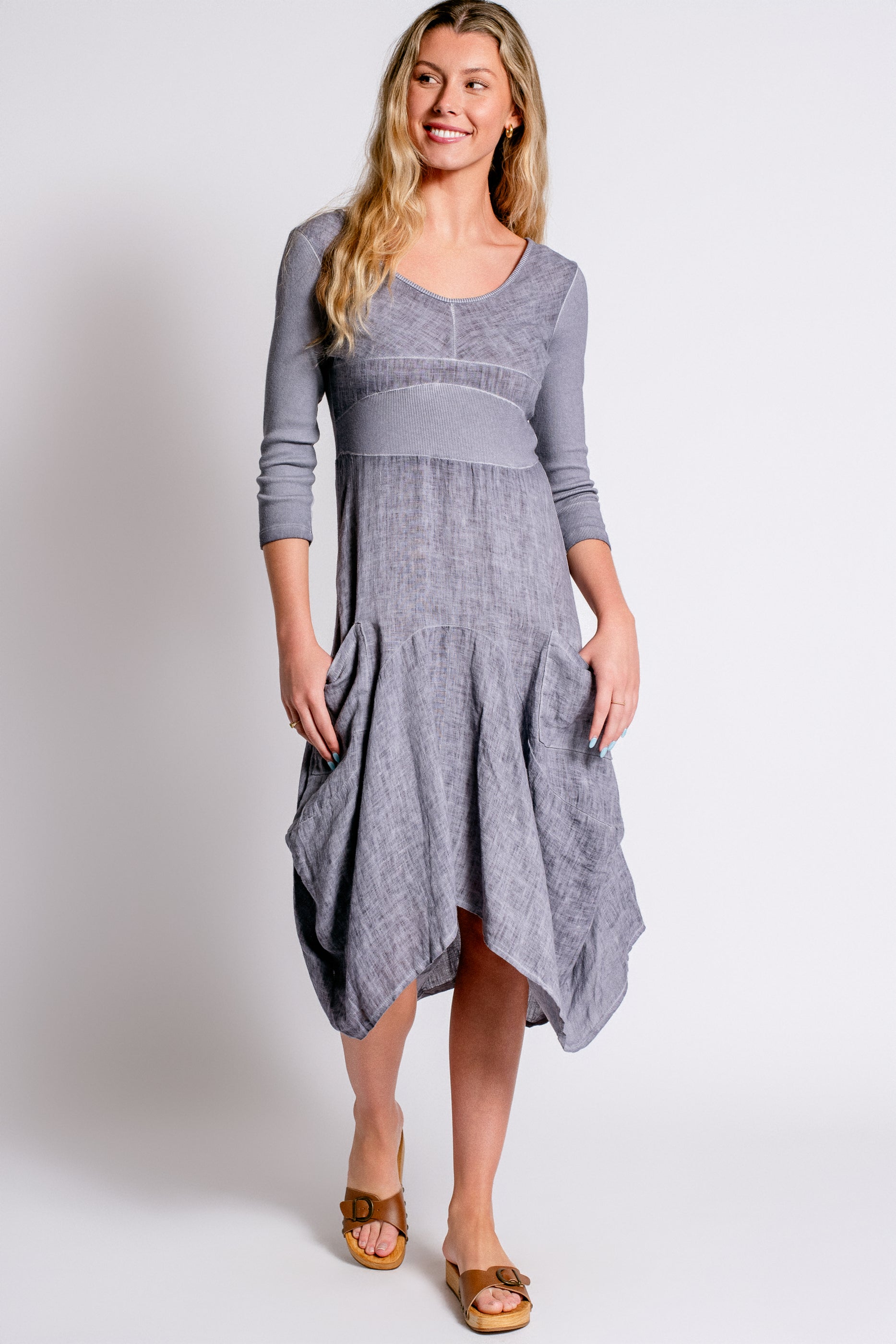 Inizio 3/4 Sleeve Magic Dress