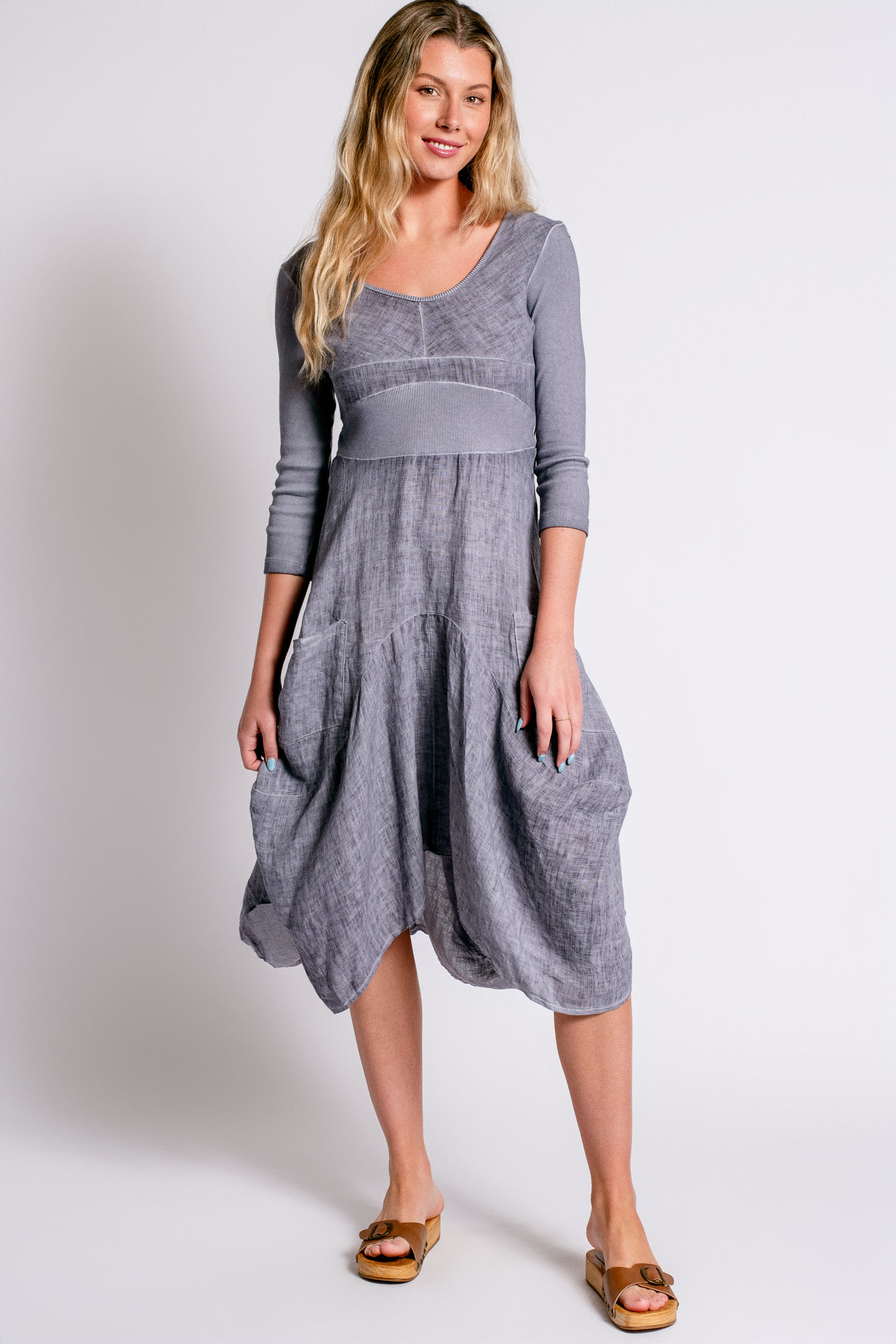 Inizio 3/4 Sleeve Magic Dress
