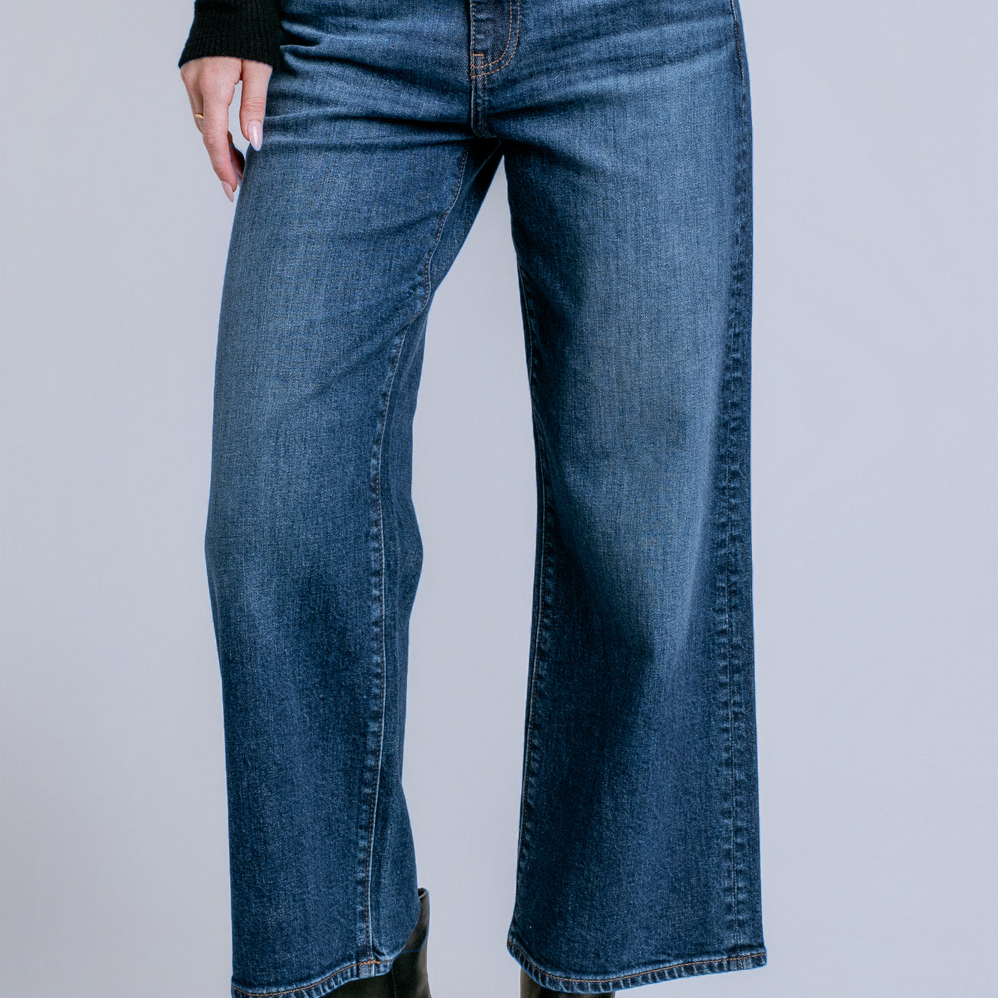 AG Jeans Saige Wide Leg Crop