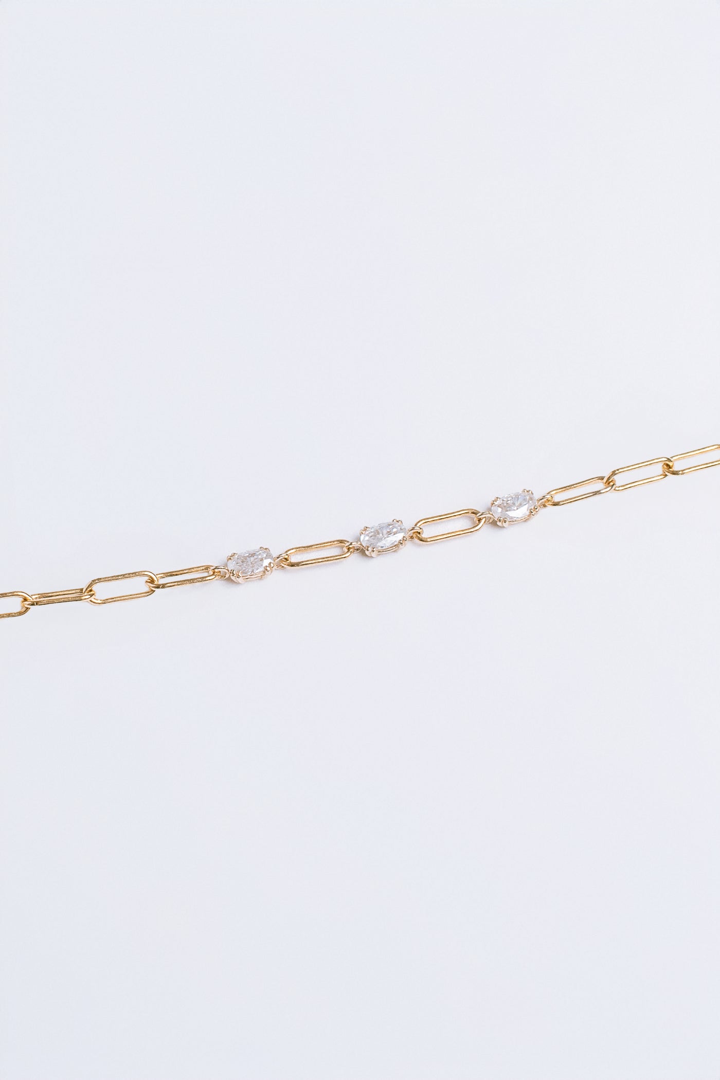 Oval Moissanite Dainty Paperclip Bracelet