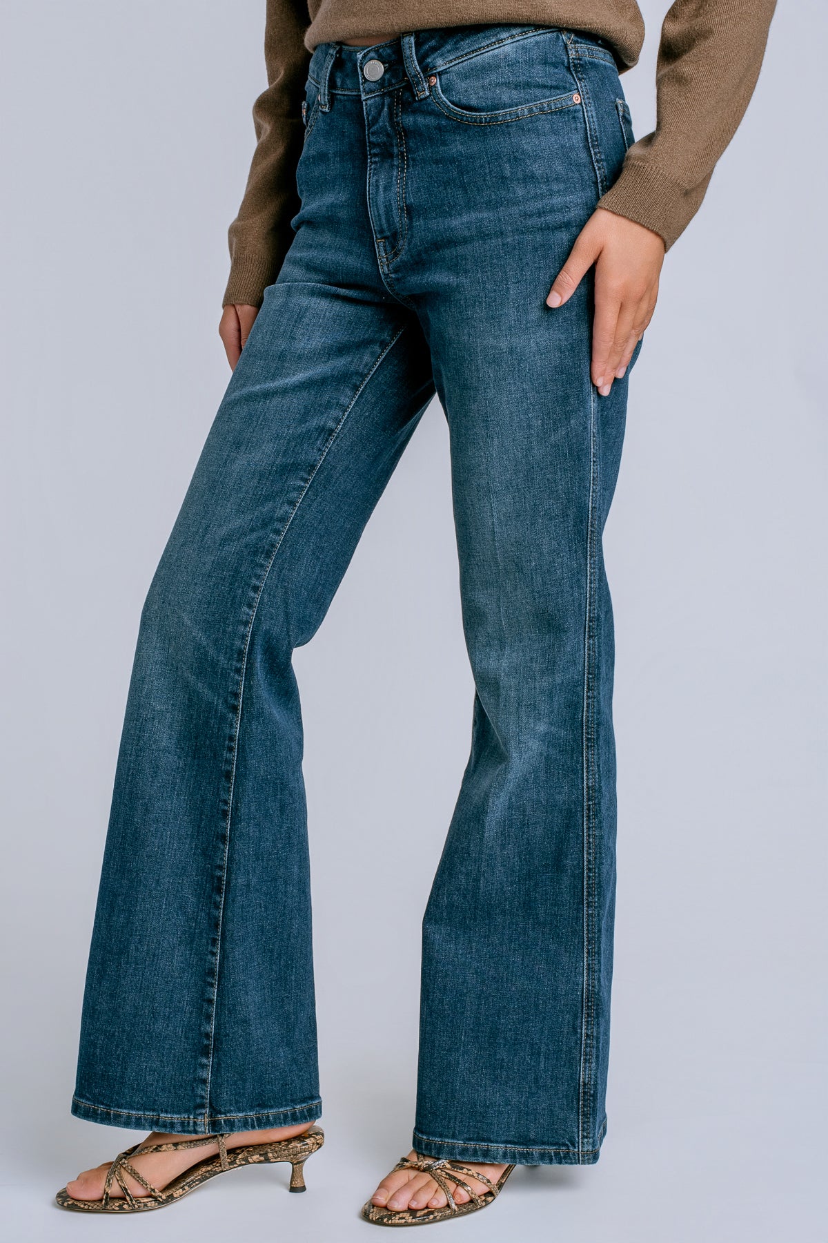 DL1961 Claira Contoured Straight Boot