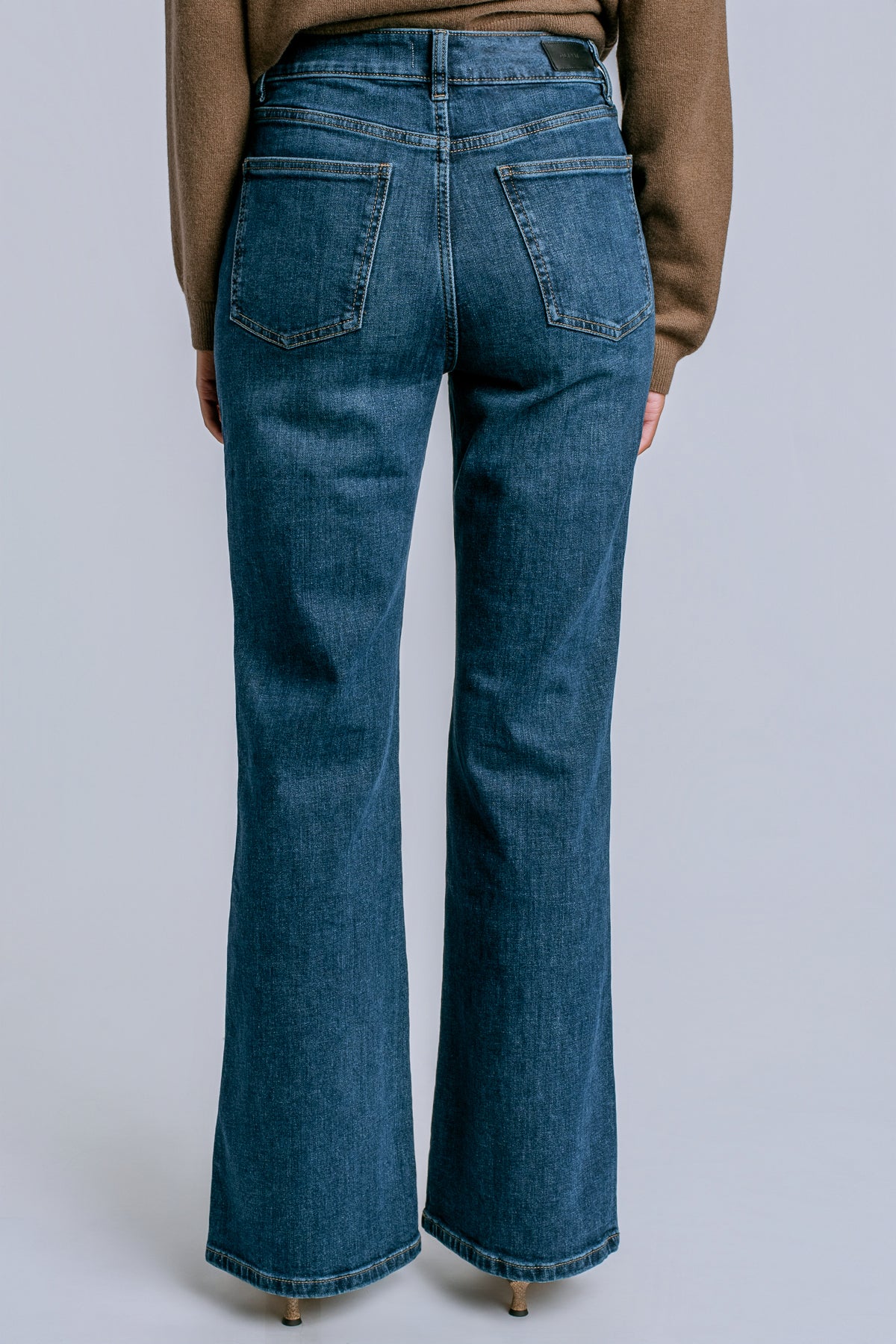 DL1961 Claira Contoured Straight Boot