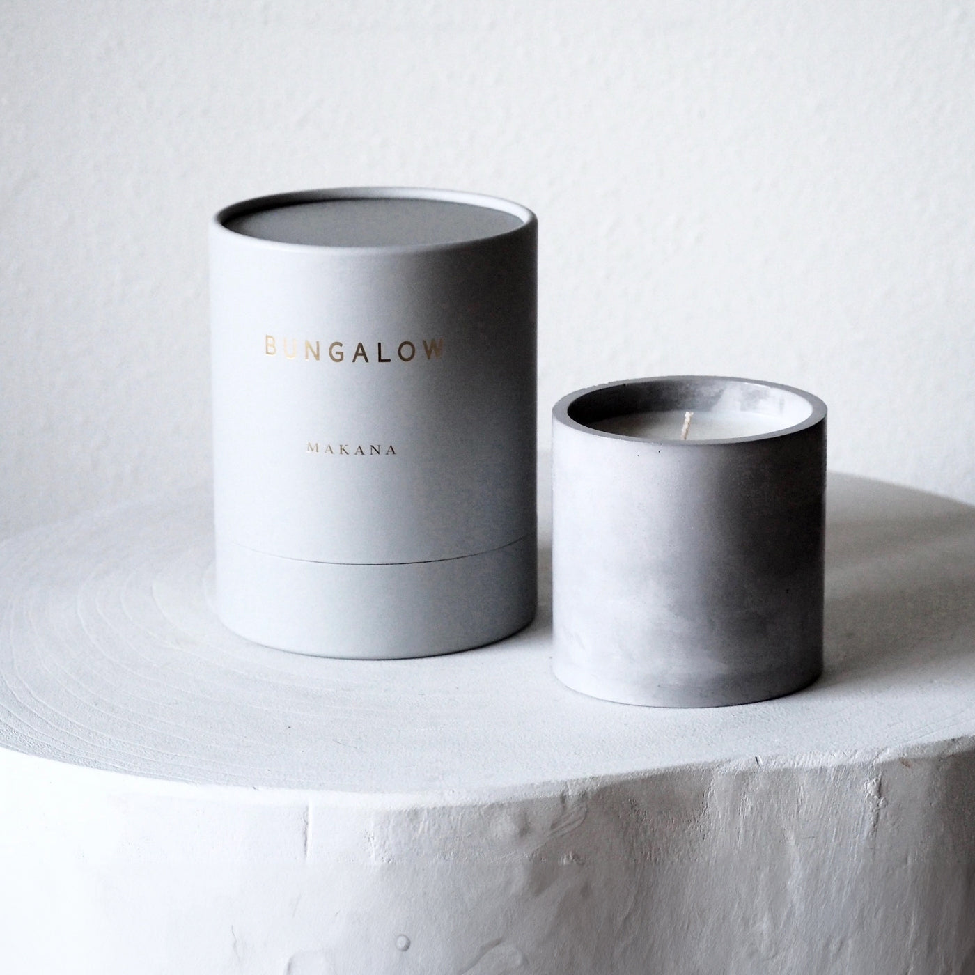Makana Bungalow Concrete Candle